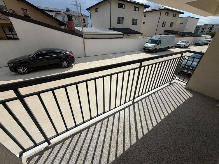 Apartament cu 2 camere decomandat în Dobroești