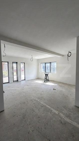 Casă cu Teren 490 Mp în Jucu