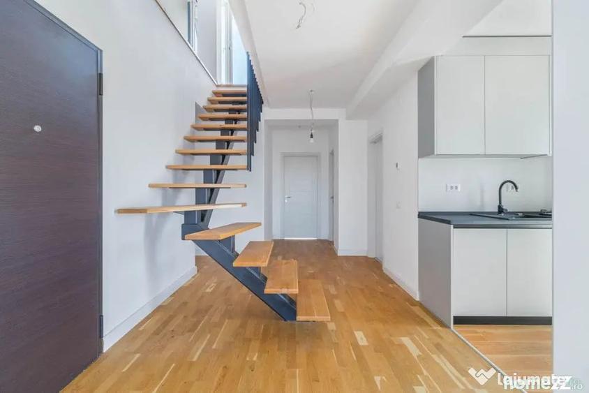 Apartament cu 4 camere decomandat în Sisești