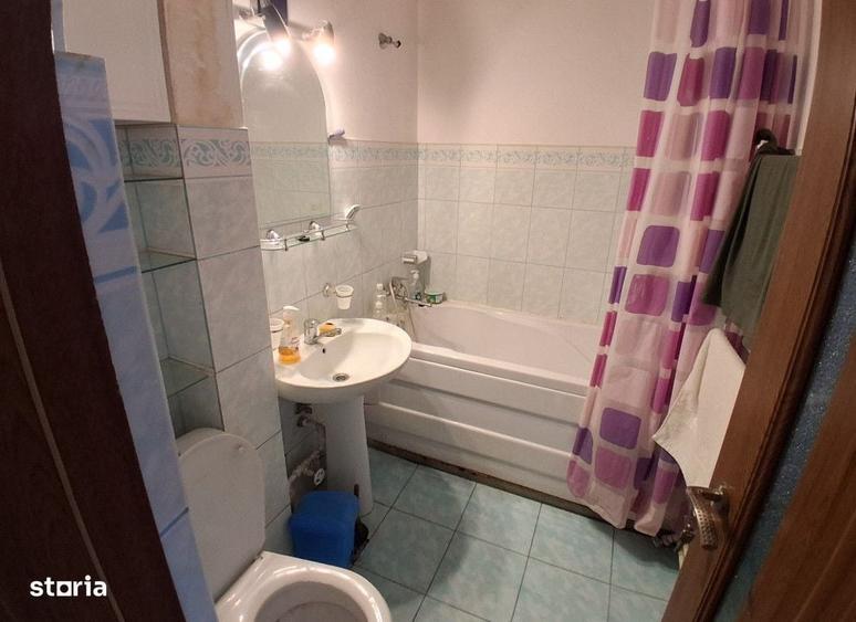 Apartament cu 2 camere semidecomandat în Piața Unirii