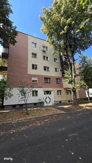 Garsonieră în Micro 17