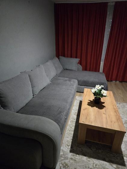 Apartament cu 3 camere decomandat în Tudor