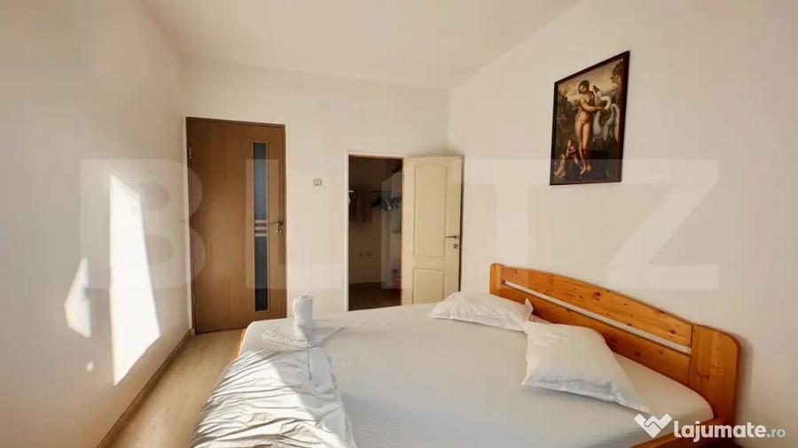 Apartament cu 3 camere decomandat în Rogerius