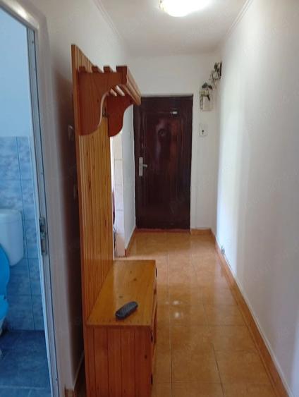 Apartament cu 2 camere semidecomandat în Rogerius