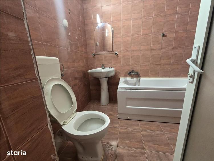 Apartament cu 3 camere decomandat în Iosia