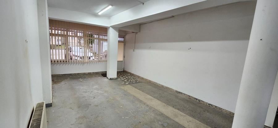 Spațiu comercial, de 93 mp, în Central