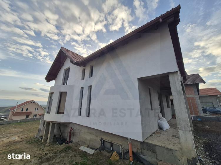 Casă cu 5 camere cu Teren 500 Mp în Șura Mare