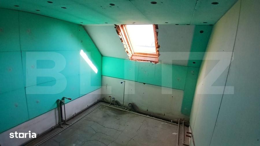 Casă cu 5 camere cu Teren 300 Mp în Central