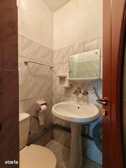 Apartament cu 2 camere decomandat, mobilat în Far