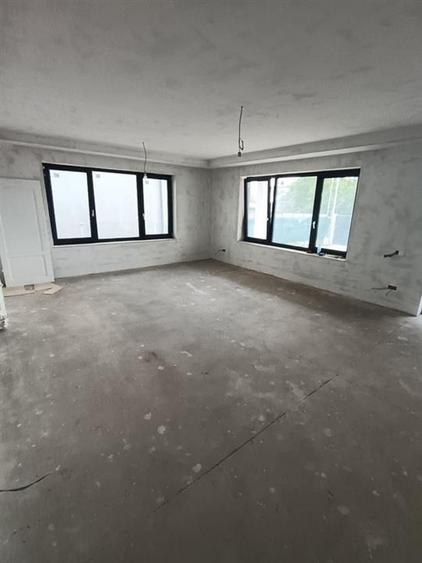 Casă cu 3 camere cu Teren 512 Mp în Chercea