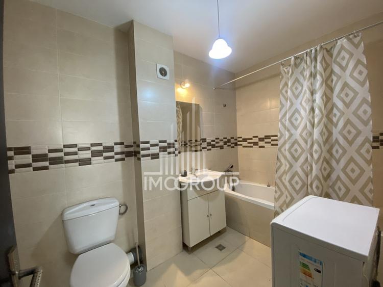 Apartament cu 3 camere decomandat, mobilat în Florești