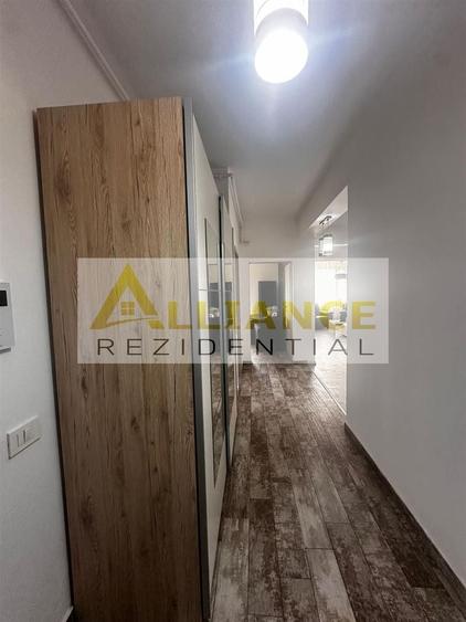 Apartament cu 3 camere decomandat în Berceni