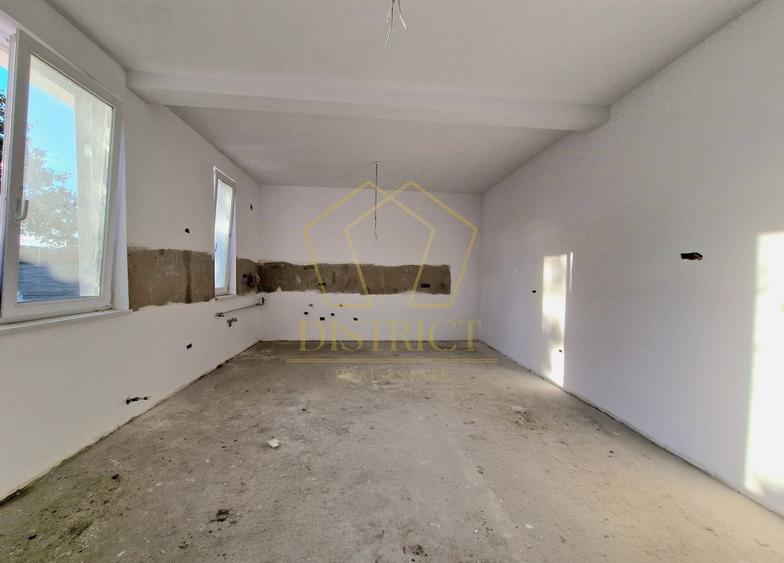 Duplex cu 3 camere cu Canalizare în Bucovăț (Remetea Mare)