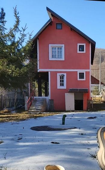 Casă cu 3 camere în Cheia