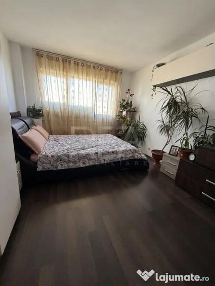 Apartament cu 3 camere decomandat în Drumul Taberei