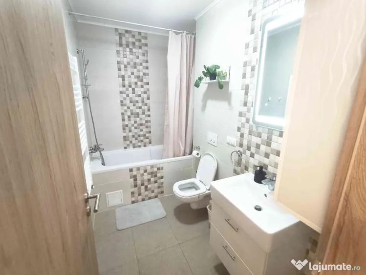Apartament cu 2 camere decomandat în Central