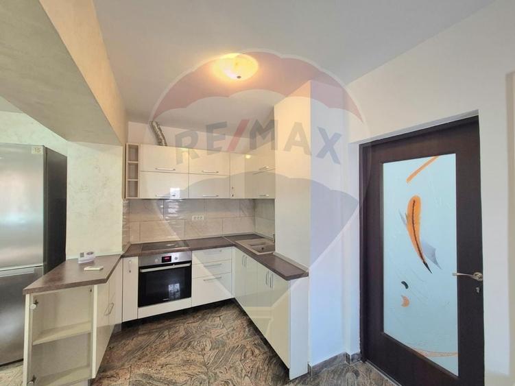 Apartament cu 2 camere semidecomandat, mobilat în Drăgășani
