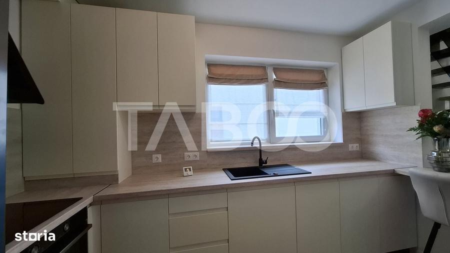 Apartament cu 4 camere decomandat în Cristian
