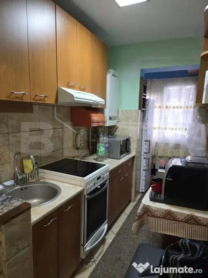 Apartament cu 2 camere semidecomandat în Micro 14