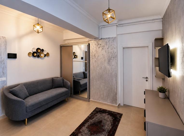 Apartament cu 3 camere semidecomandat în Kamsas