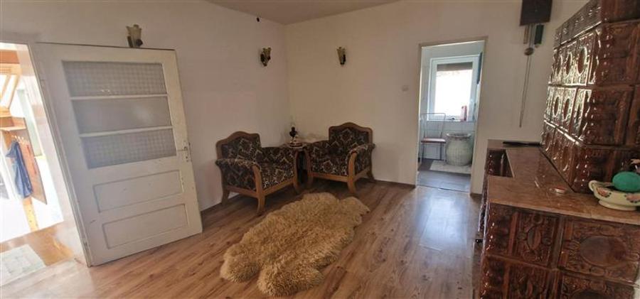 Casă individuală cu 7 camere cu Canalizare în Brebu Nou