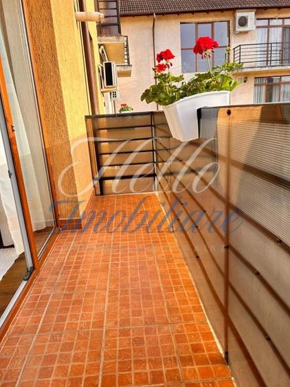 Apartament cu 3 camere semidecomandat în Florești