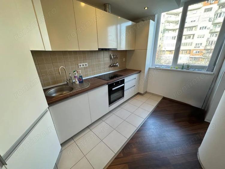 Apartament cu 2 camere semidecomandat în Soarelui