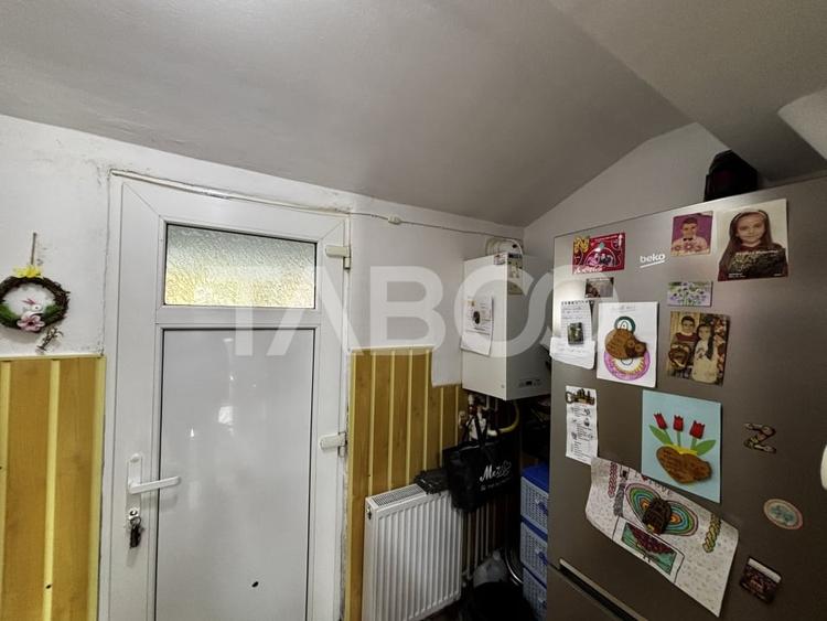 Apartament cu 2 camere semidecomandat, mobilat în Țiglari