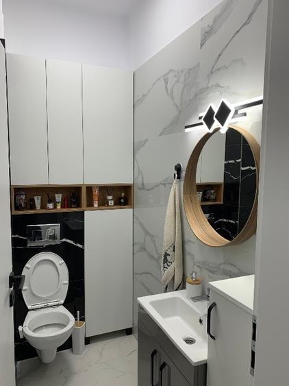 Apartament cu 3 camere decomandat, mobilat în Central