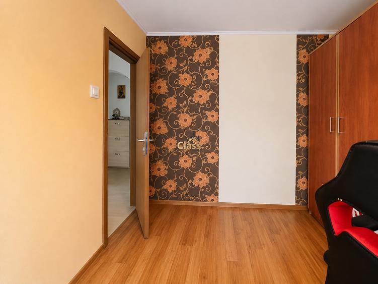 Apartament cu 3 camere semidecomandat, mobilat în Mănăștur