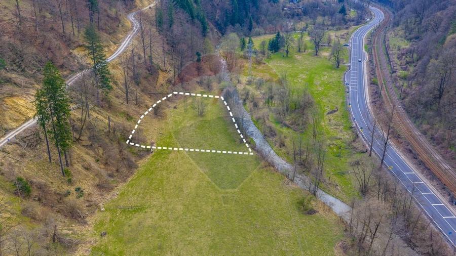 Teren Construcții intravilan de 2000 mp, în Timișu de Jos
