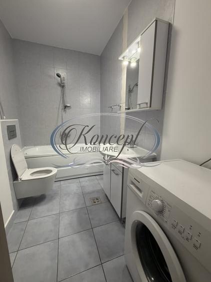 Apartament cu 3 camere semidecomandat, mobilat în Semicentral