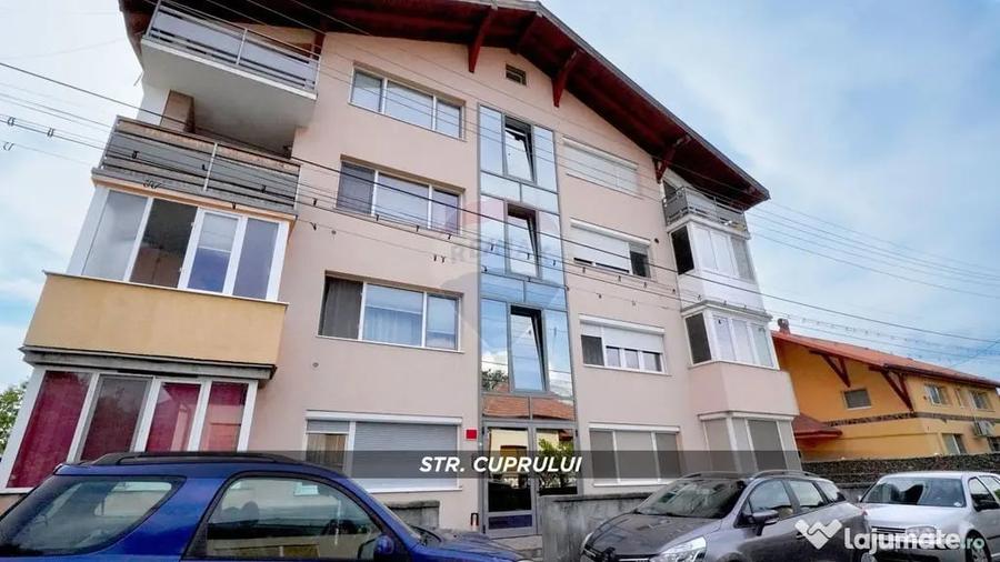 Apartament cu 3 camere decomandat în Central
