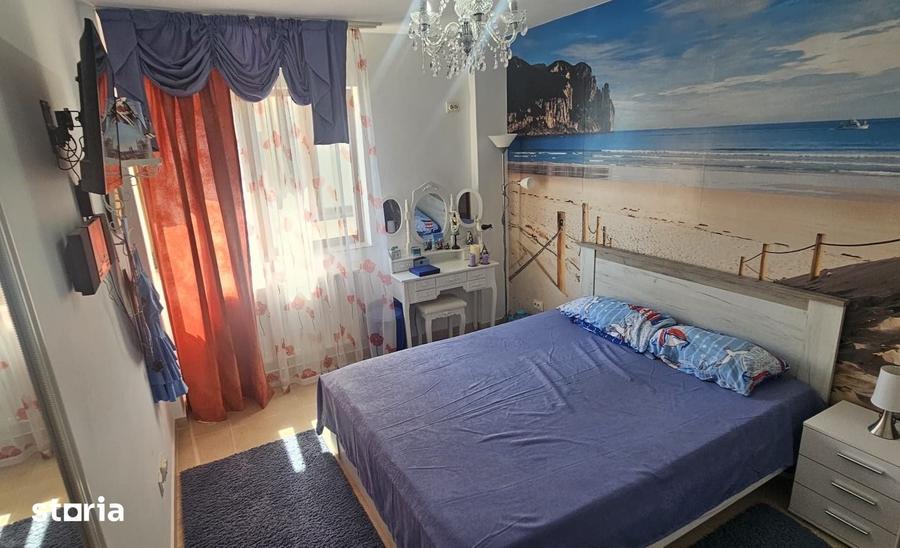 Apartament cu 3 camere semidecomandat în Nord