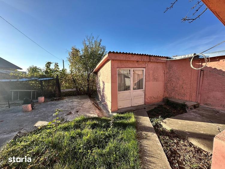 Casă cu 1 camere cu Teren 700 Mp în Tamași