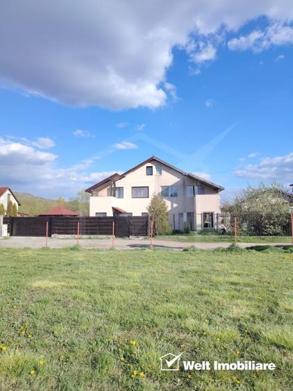 Duplex cu 4 camere cu Teren 276 Mp în Chinteni