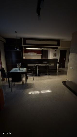 Apartament cu 3 camere, mobilat în Berceni