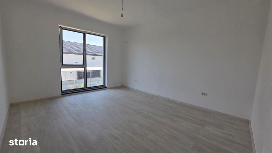 Casă cu 4 camere decomandat cu Teren 225 Mp în Ghencea