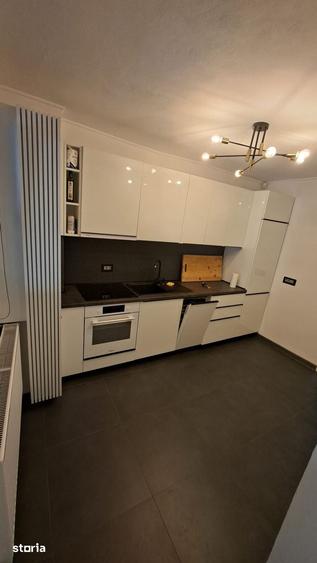 Casă cu 3 camere cu Teren 400 Mp în Central