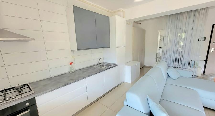 Apartament cu 2 camere decomandat, mobilat în City Park Mall