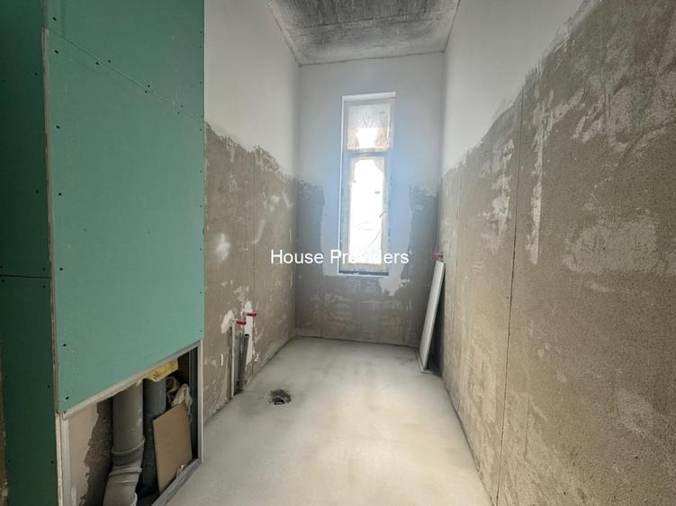 Penthouse cu 5 camere în Mihai Bravu