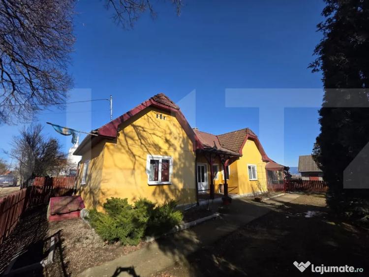 Casă cu 3 camere cu Teren 4669 Mp în Leț