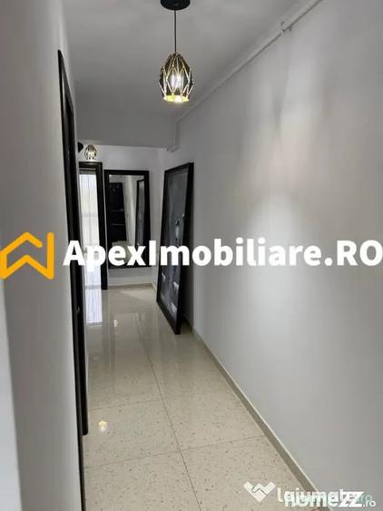 Apartament cu 4 camere decomandat în Titan