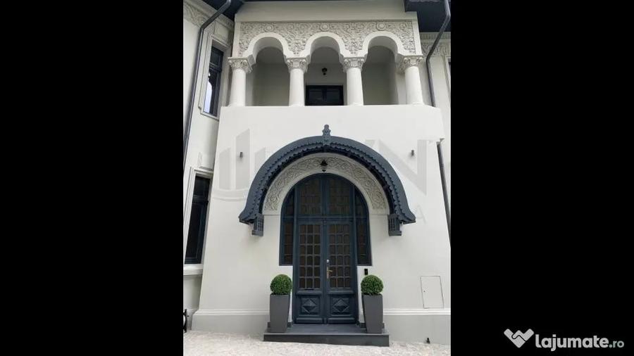 Casă cu 7 camere cu Teren 474 Mp în Romană