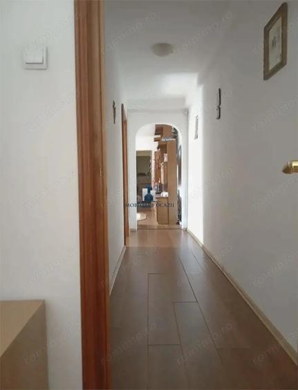 Vanzare Apartament 3 Camere Semidecomandat Berceni-Al.Ciceu - 9