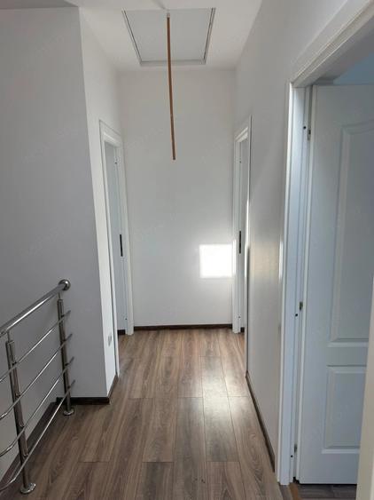 Casă cu 4 camere cu Teren 375 Mp în Central