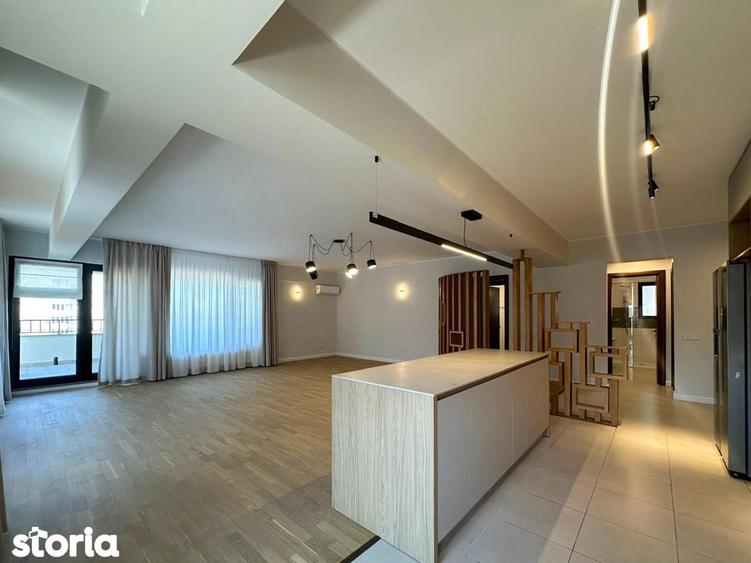 Apartament cu 4 camere în Aviatorilor