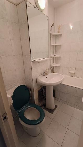 Apartament cu 2 camere semidecomandat în Podu Roș
