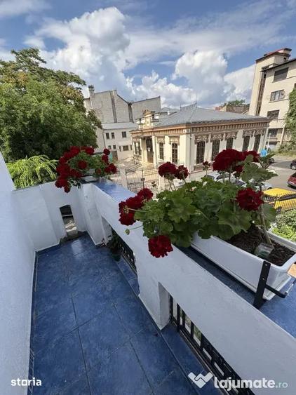 Apartament cu 4 camere decomandat în Unirii