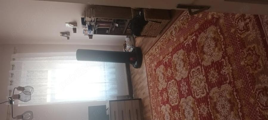Casă cu 5 camere cu Teren 2000 Mp în Central